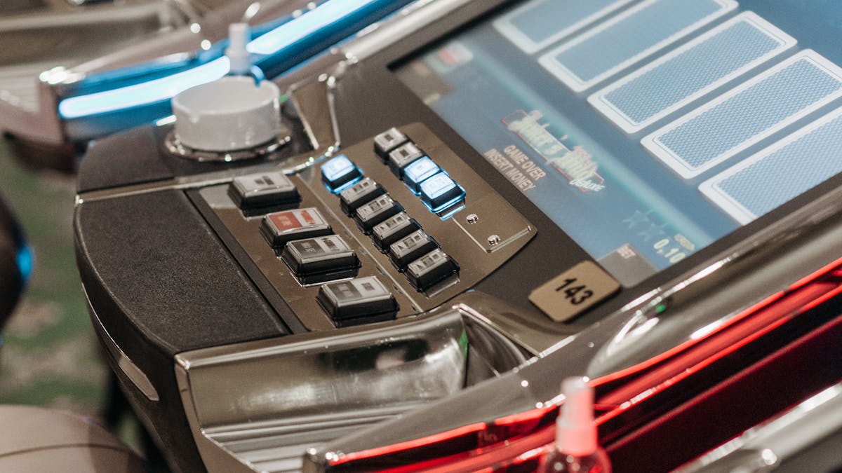 Canadian Casino Rewards versus Bonuses — Canadian player guide